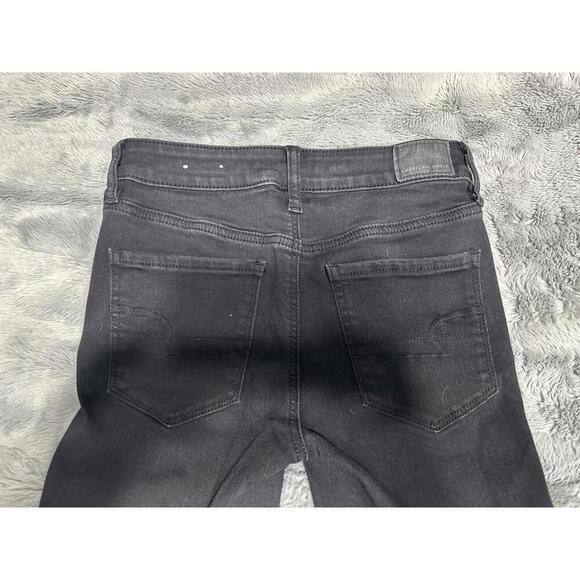 Rock the Night Away with Stylish Black Jeans from American Eagle - Picture 4 of 5